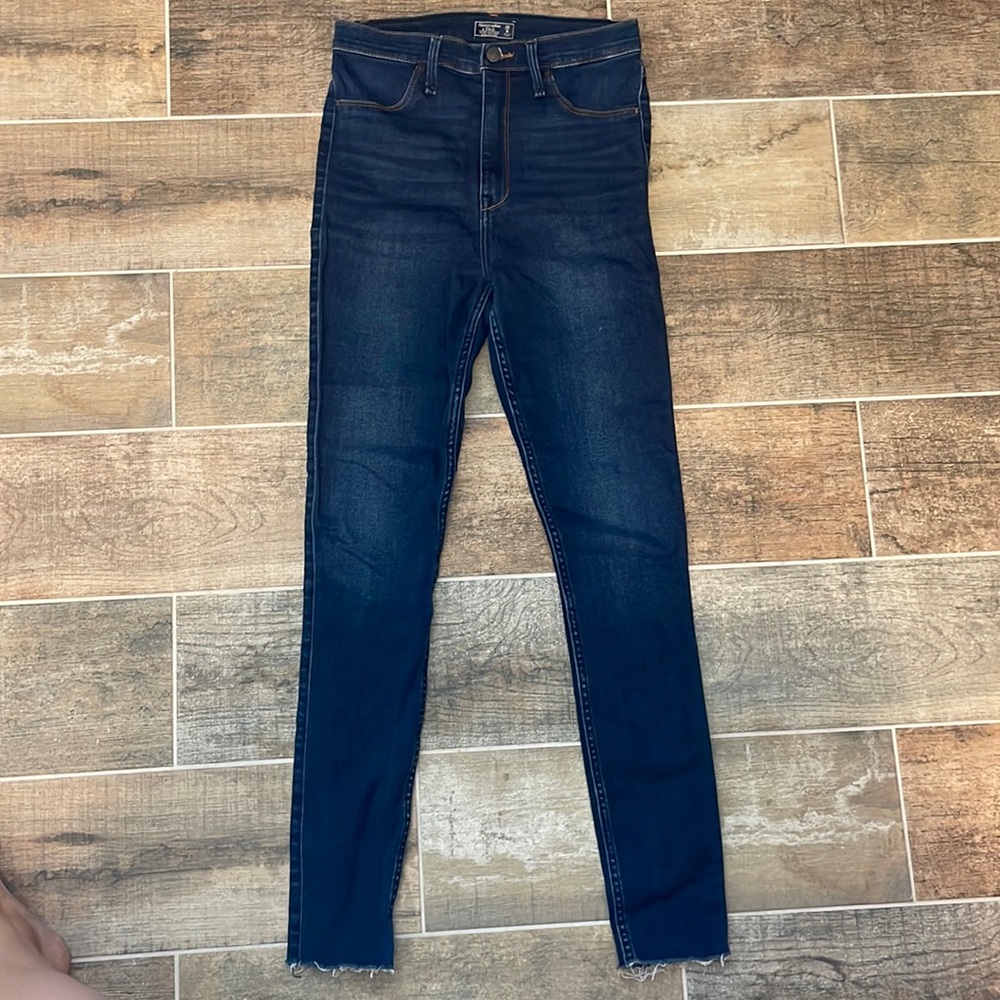 Abercrombie ultra high rise jean leggings size 28